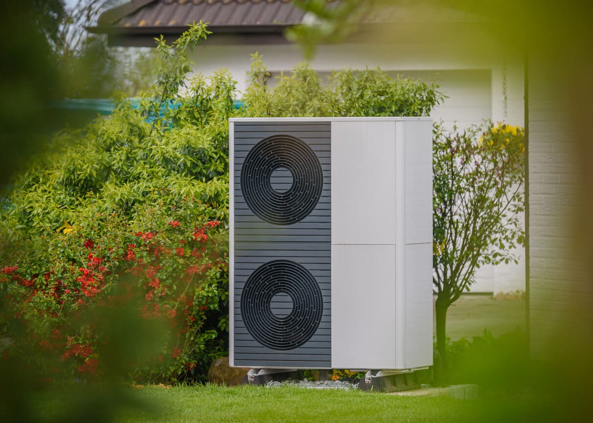 2024-10-16-air-source-heat-pump-installation-is-it-a-game-changer-for-uk-homes